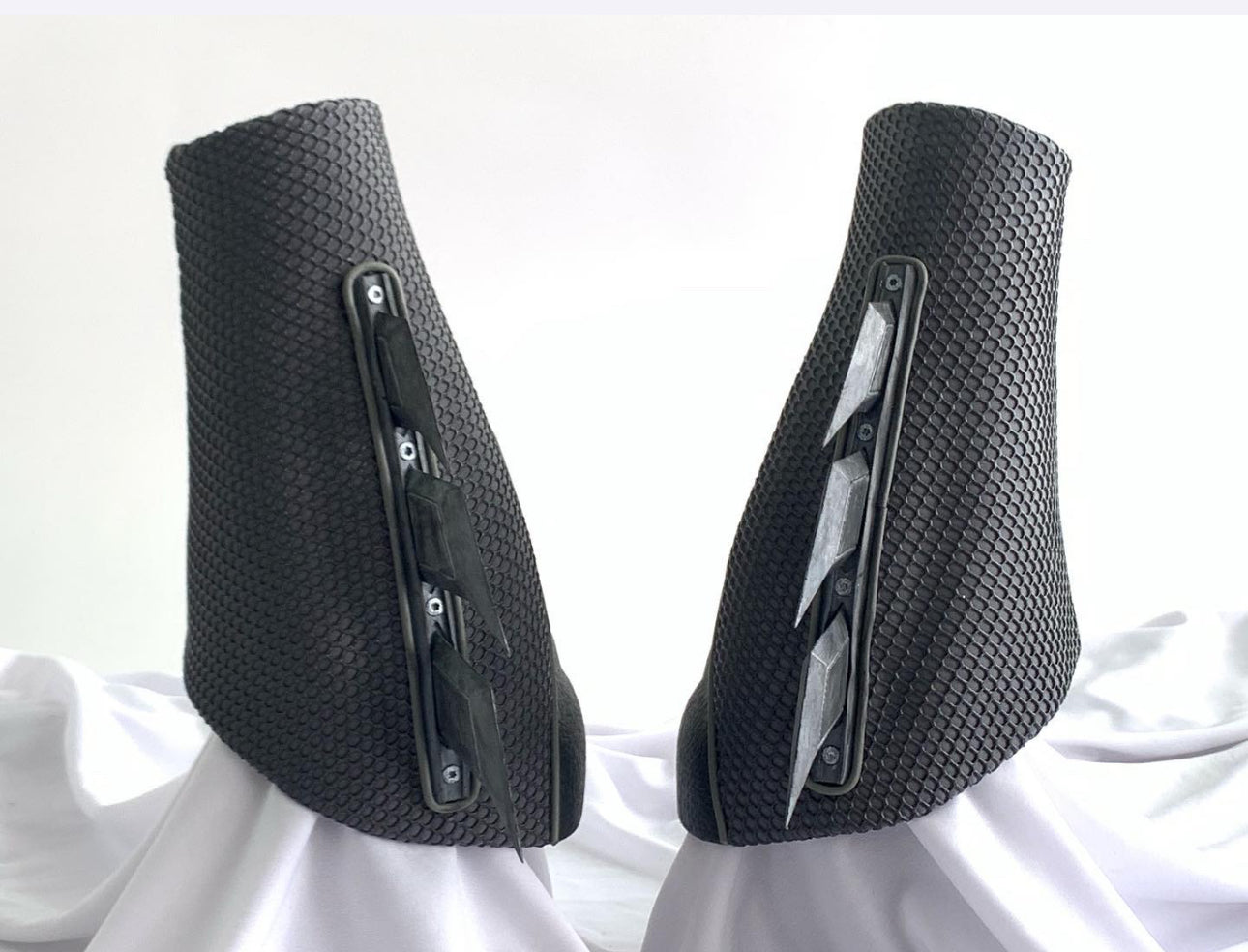 DOJ Gauntlets Mesh Variation