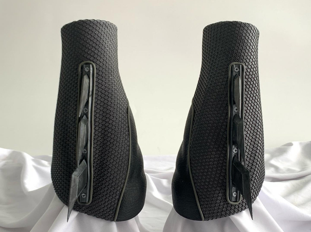 DOJ Gauntlets Mesh Variation