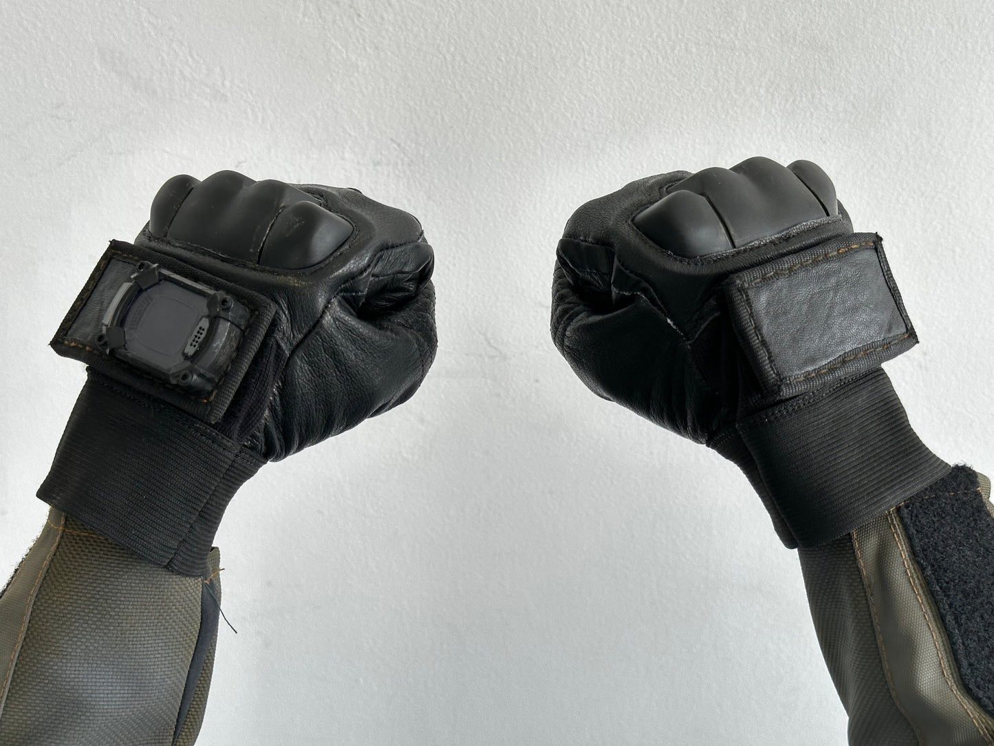 T.B. Gloves with Communicator