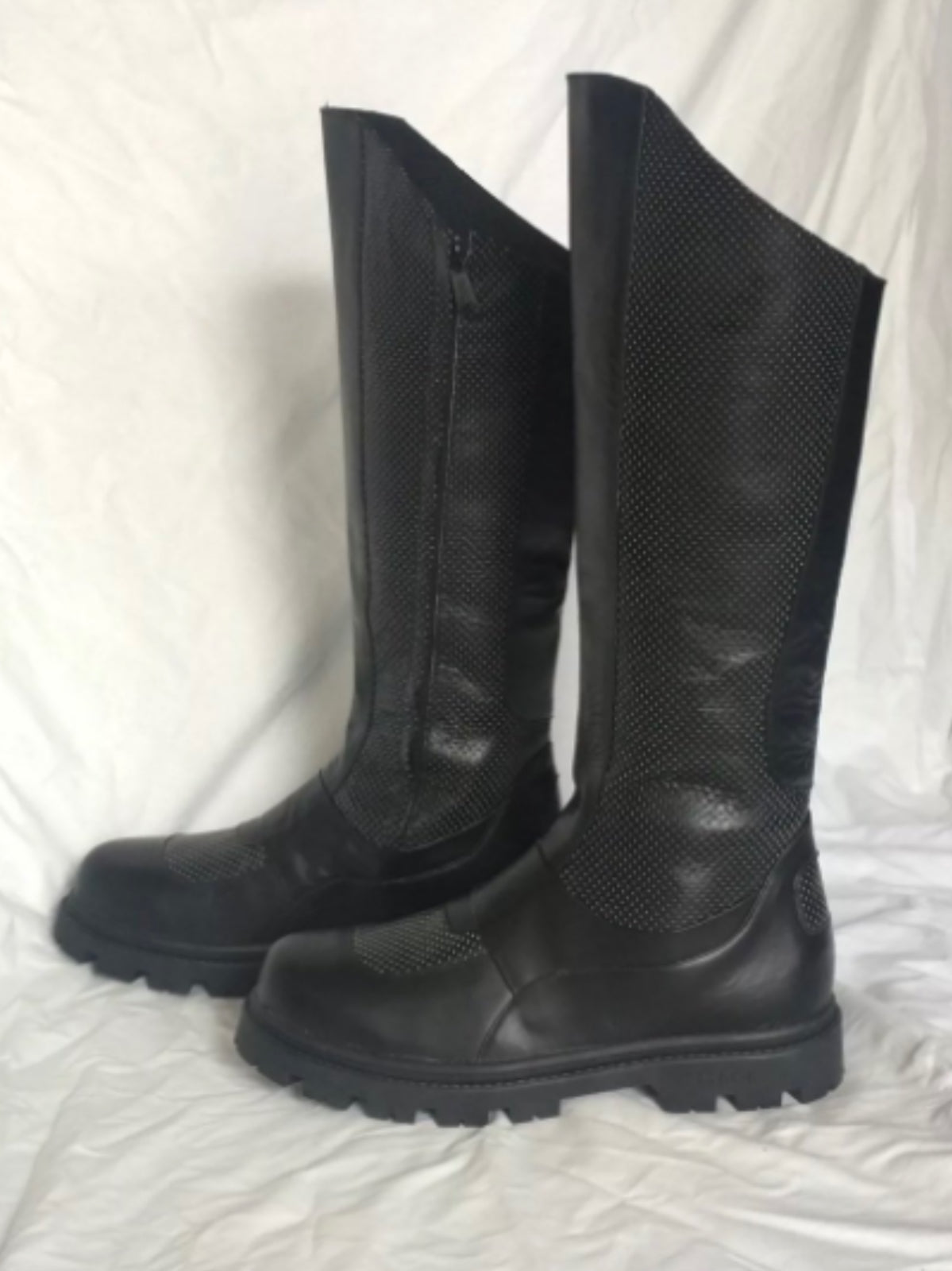 TDK boots size 7-13