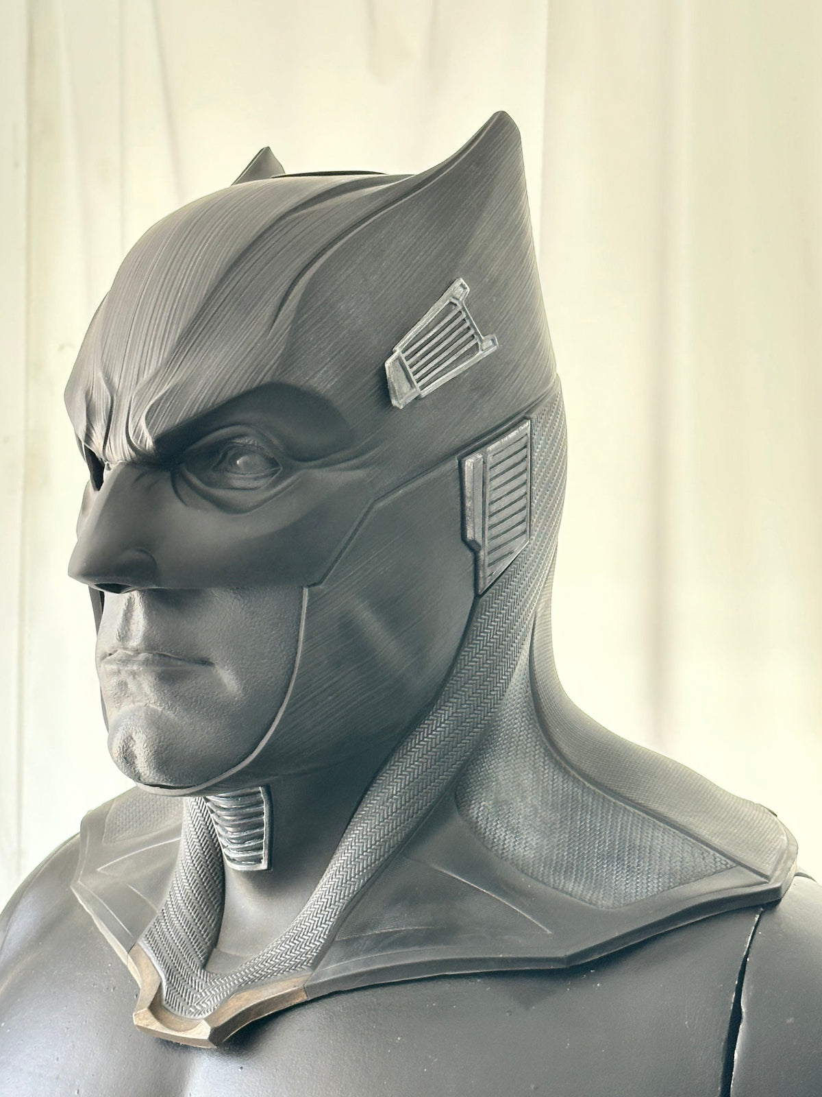 J.L tactic Cowl