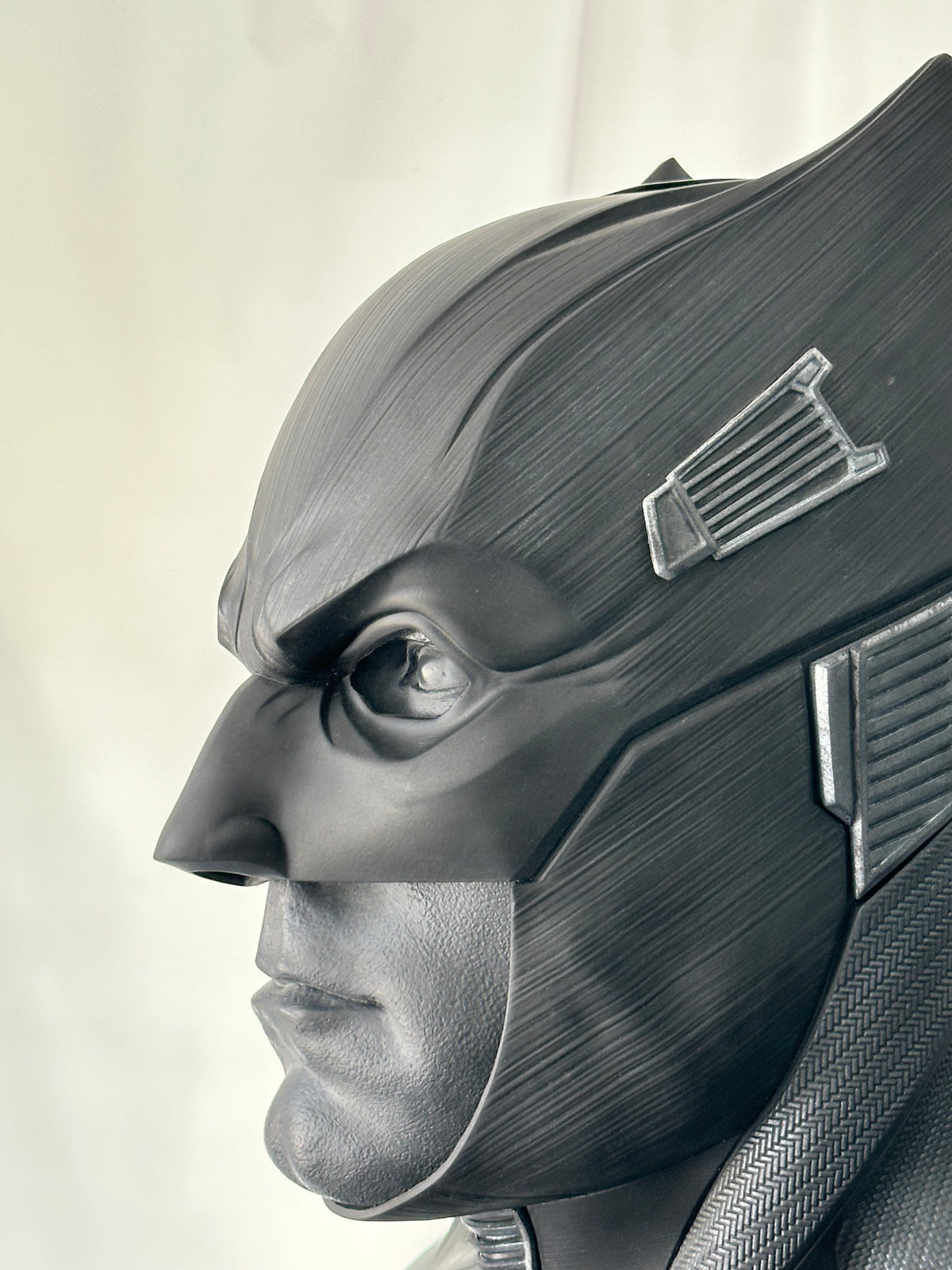 J.L tactic Cowl