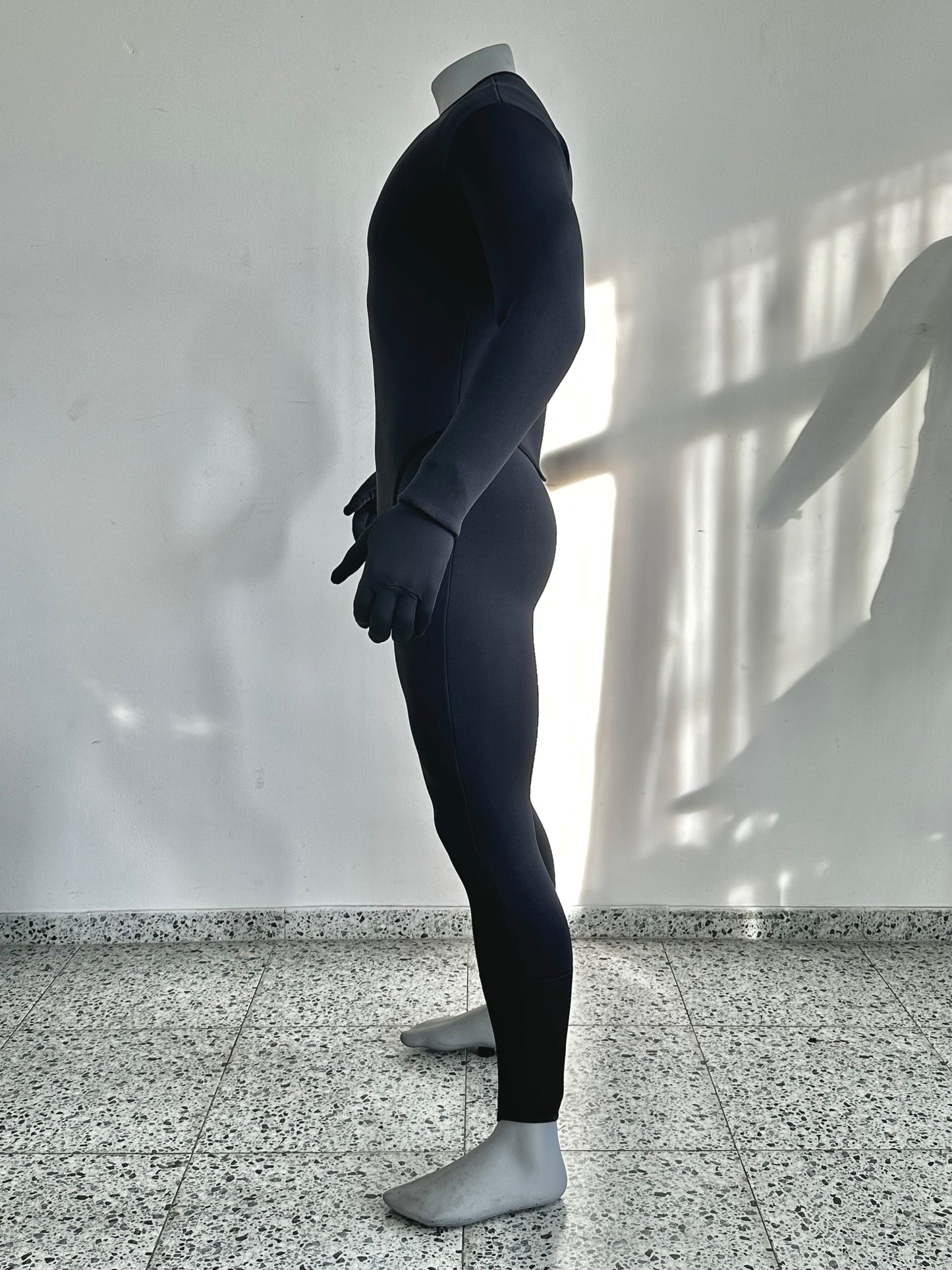 Begins under suit