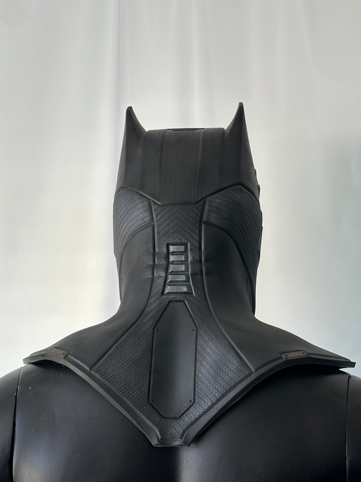 J.L tactic Cowl