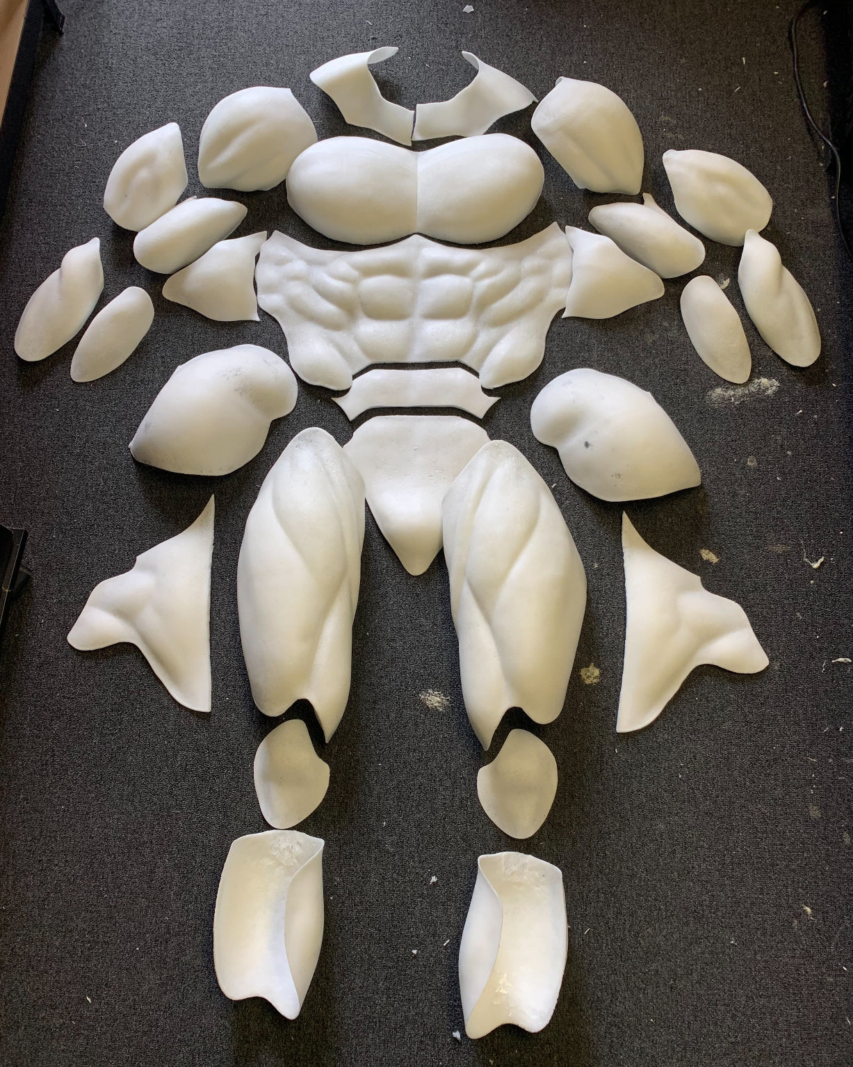 NEW SUPER HEROE  MUSCLE KIT  REPLICA 28 PIECES