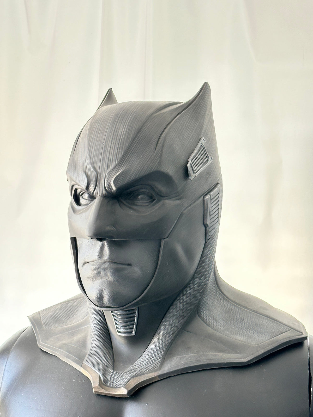 J.L tactic Cowl